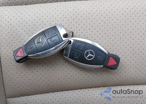 2013 Mercedes-Benz C 250 Sport из США, поврежденный, VIN WDDGF4HB8DR262768